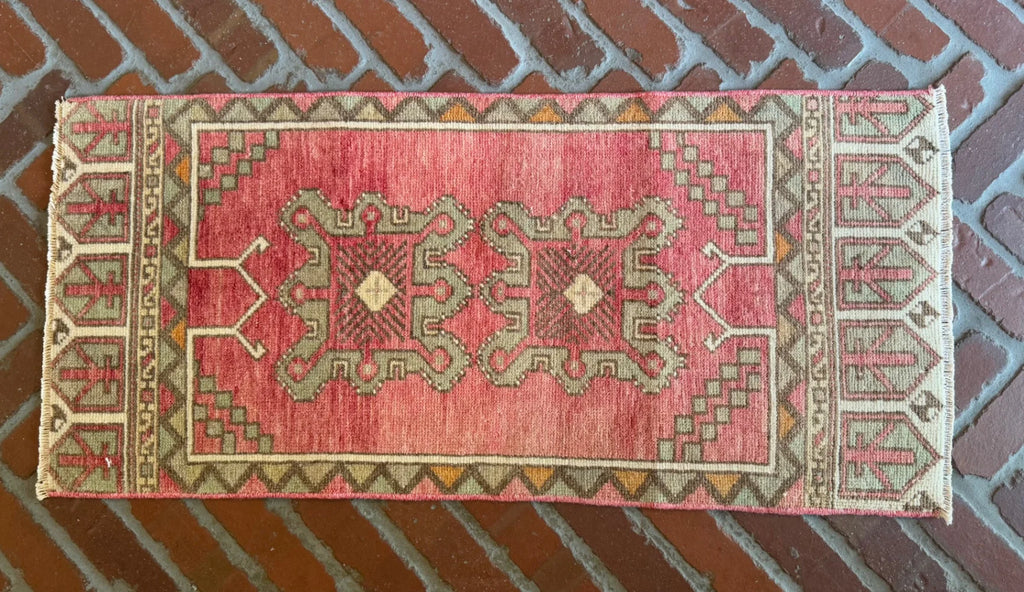 3' x 1'5"
