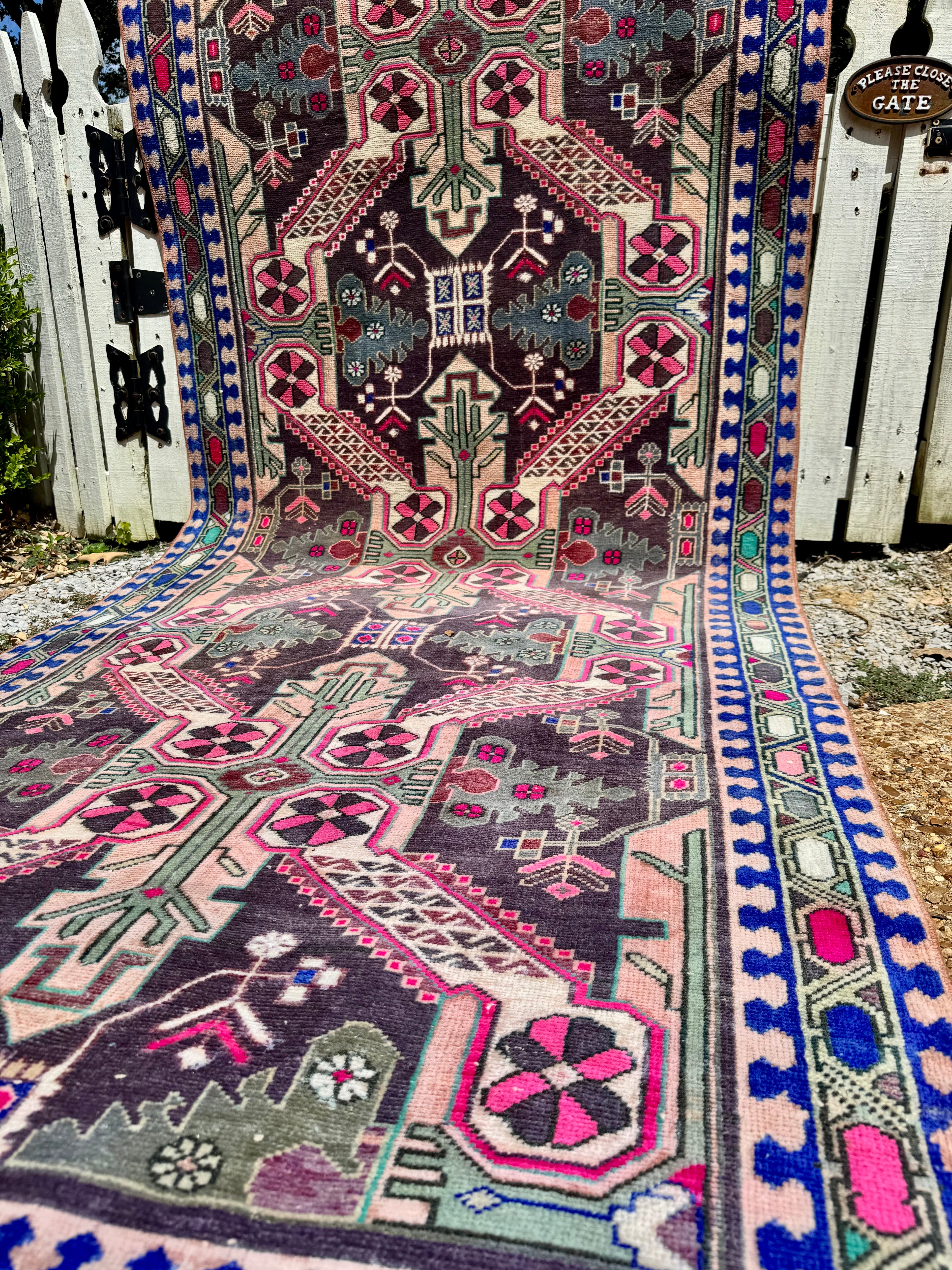 10' x 3'7"