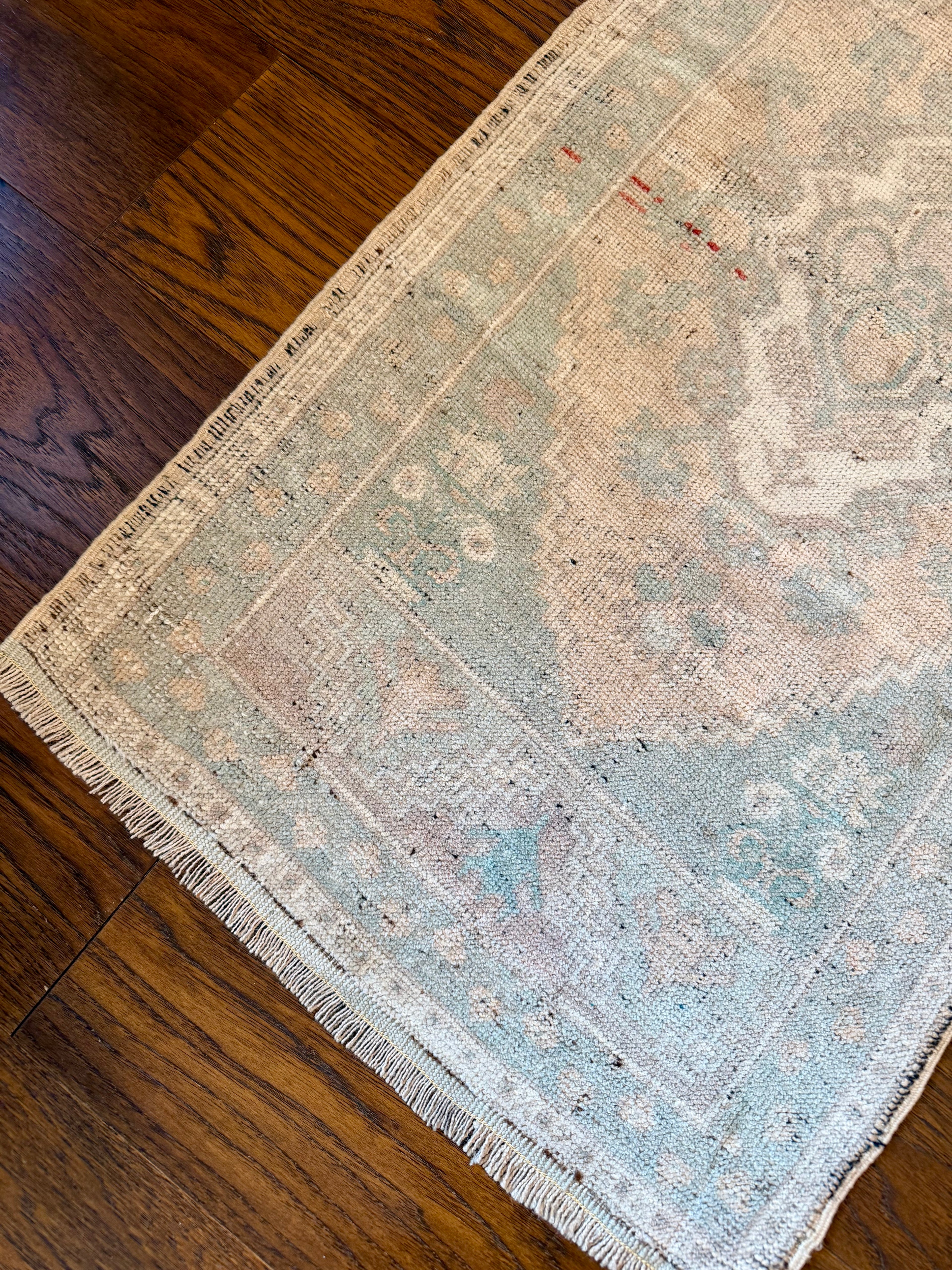3'6" x 1`'9"