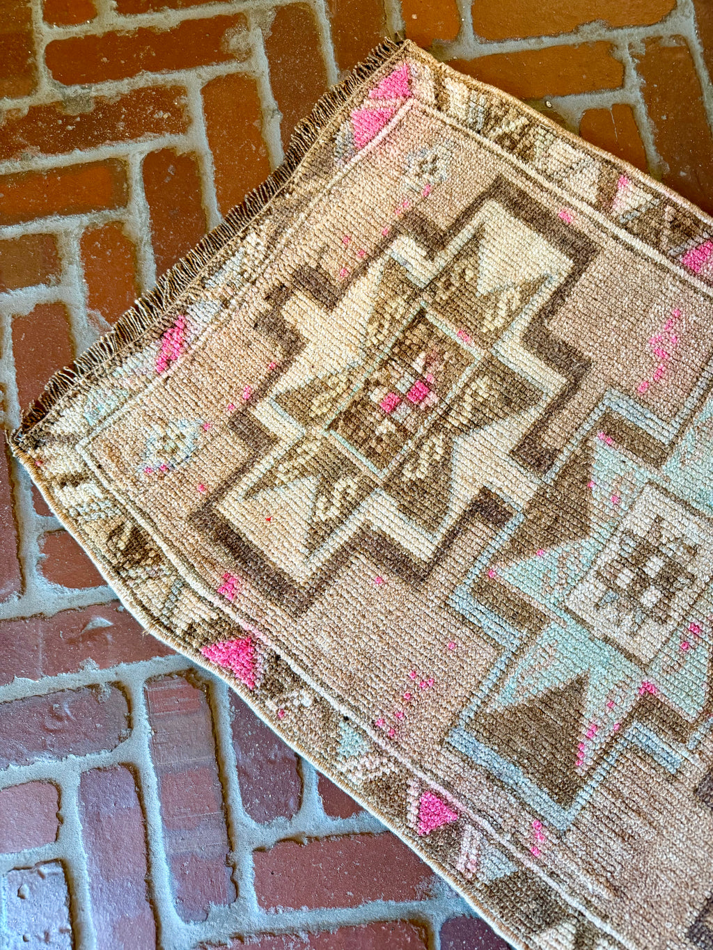 2'11" x 1'10"