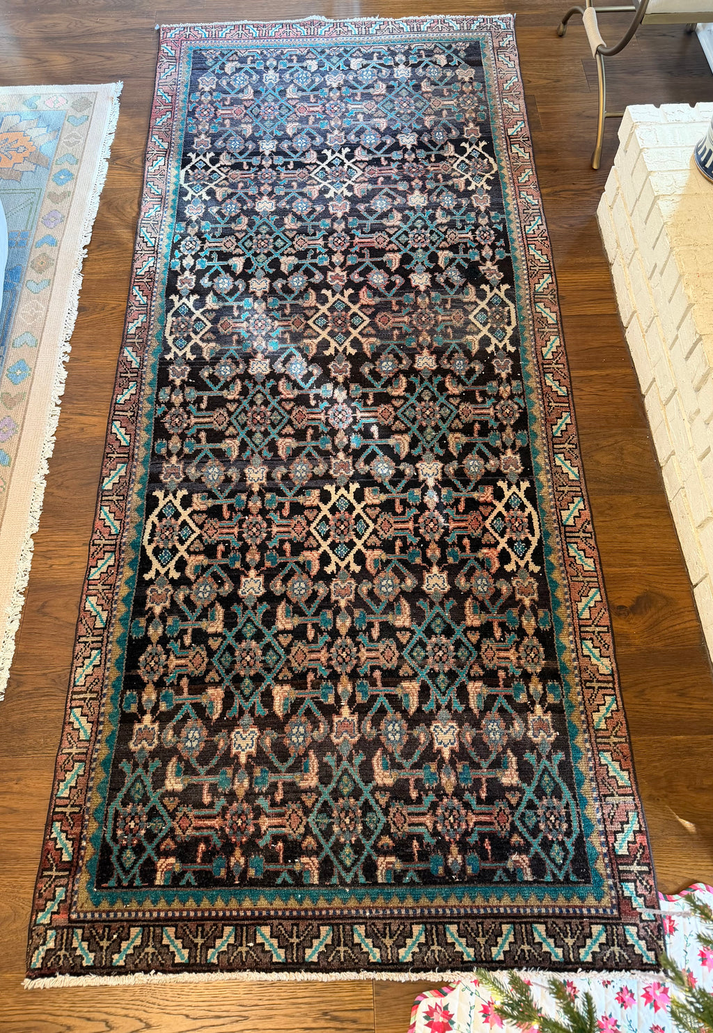 9' x 3'9"