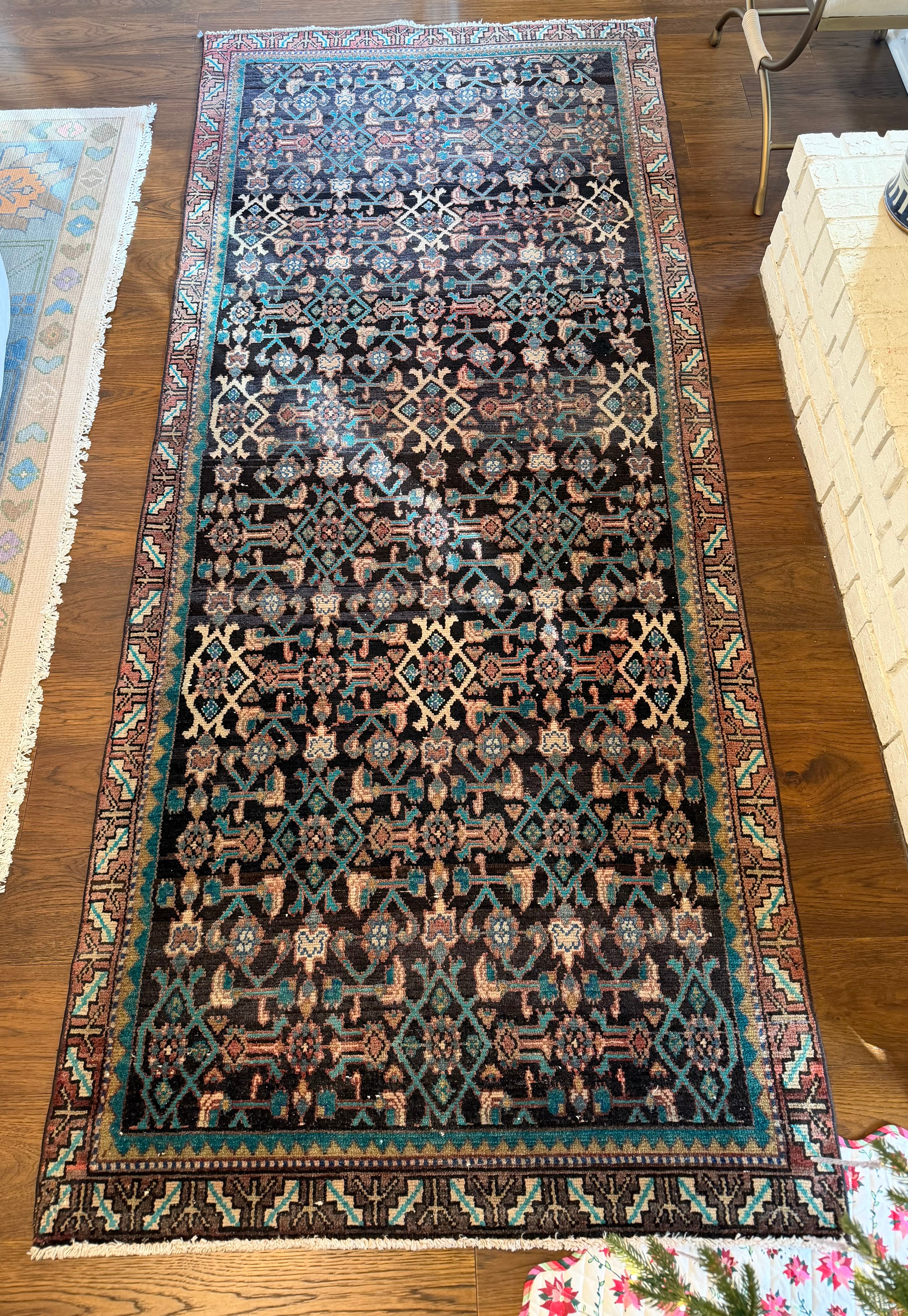 9' x 3'9"