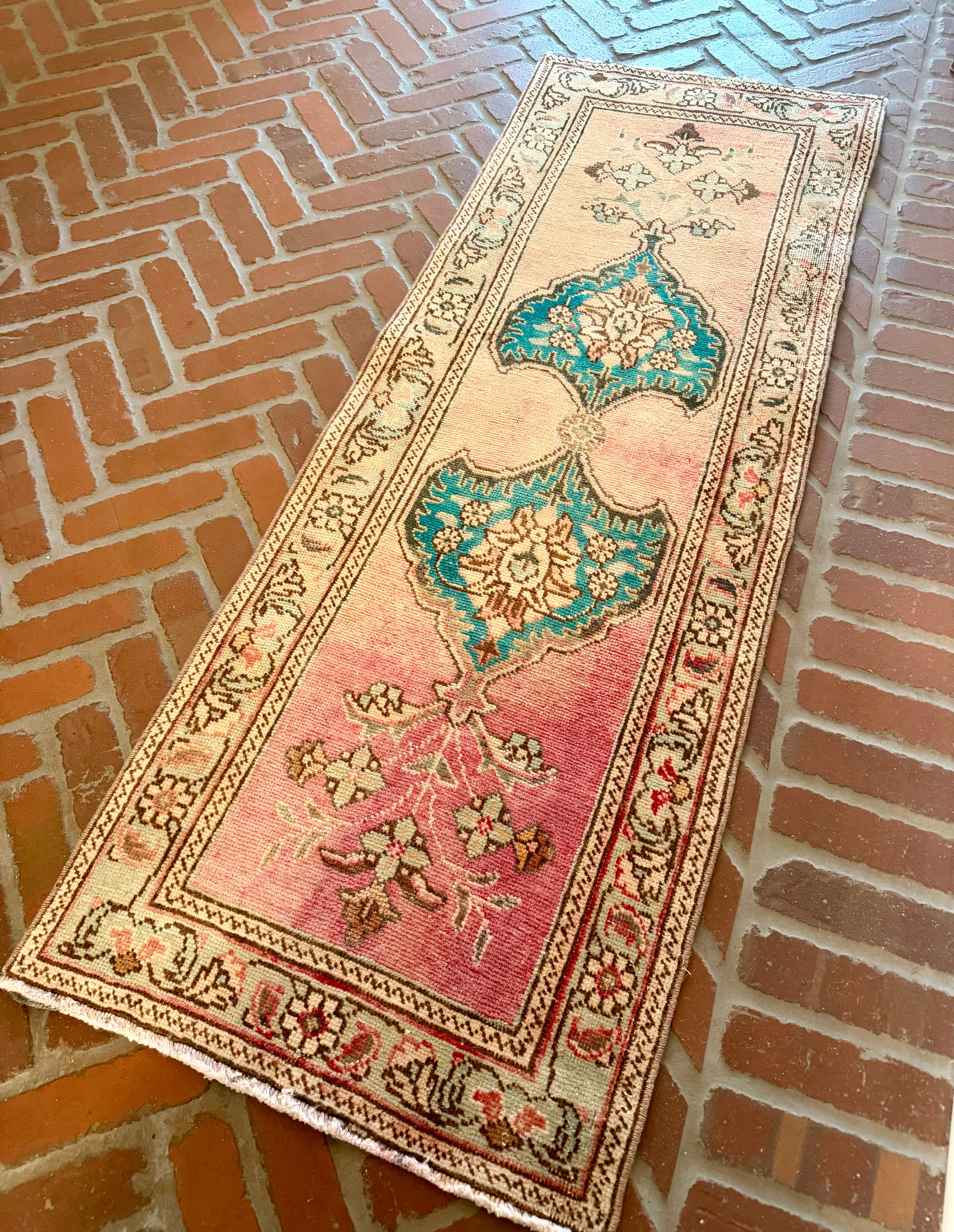 Vintage Runner, 5' x 1'9"
