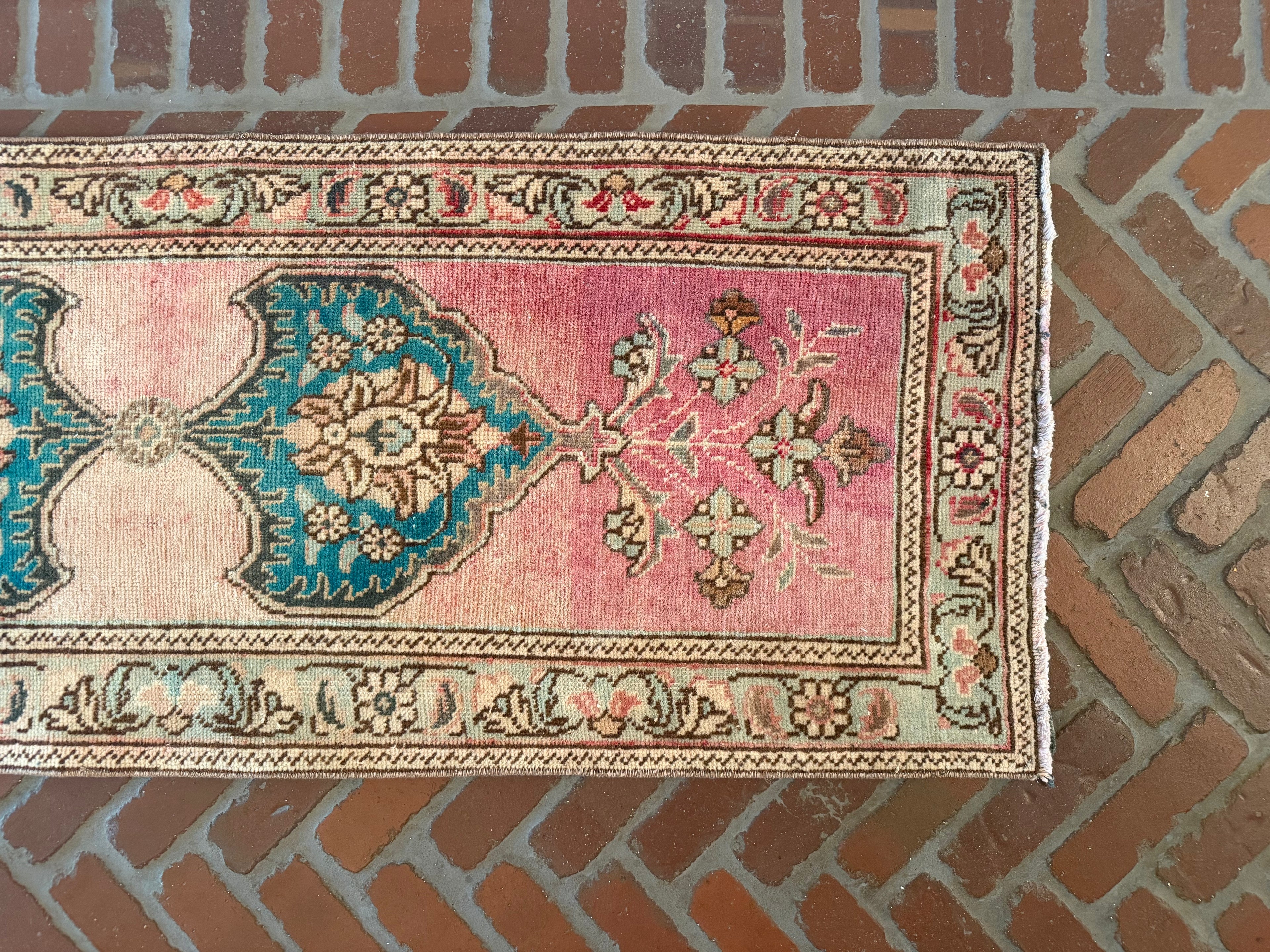 Vintage Runner, 5' x 1'9"