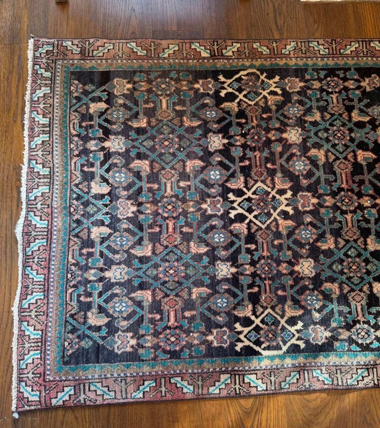 9' x 3'9"