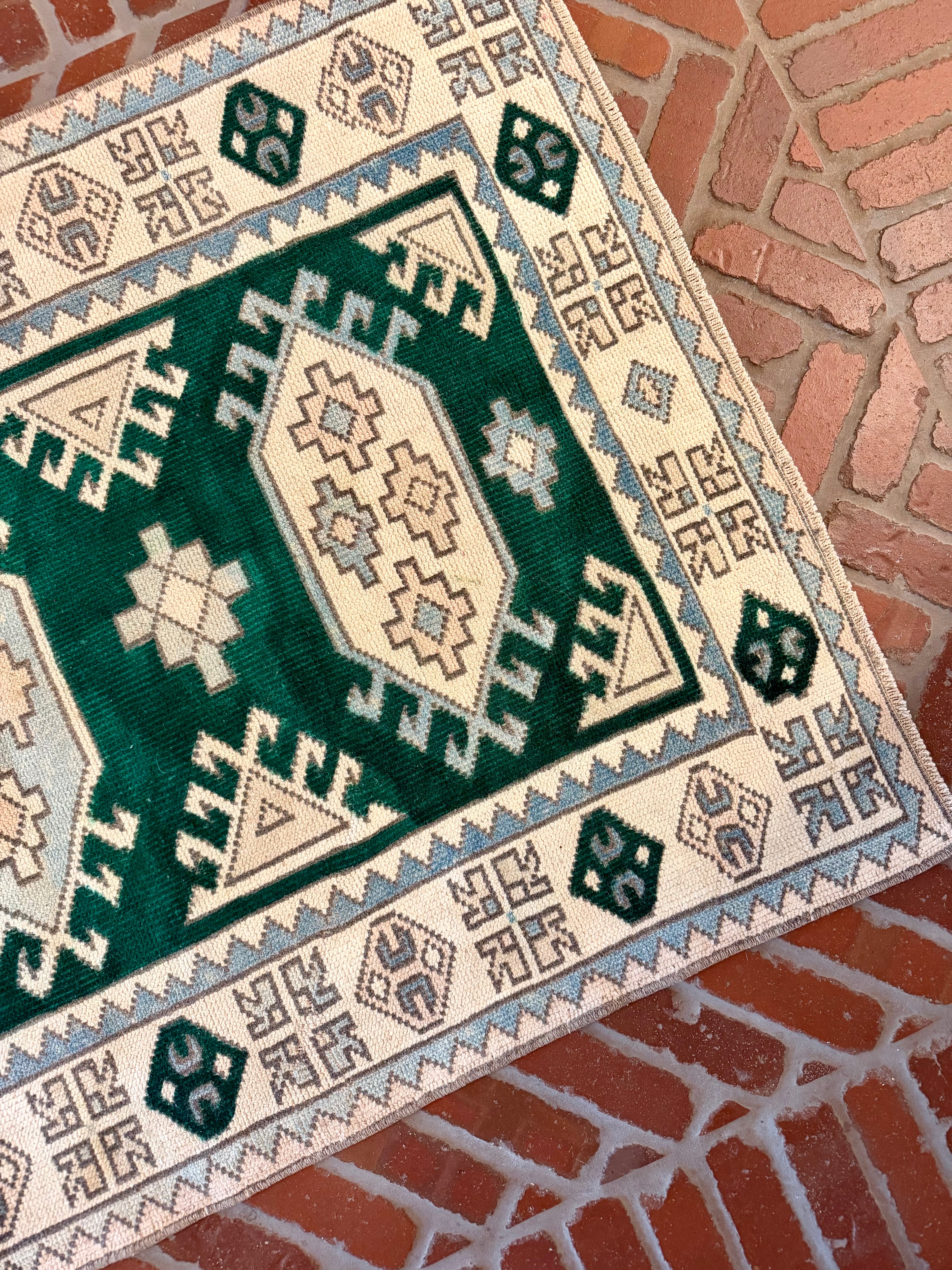 10' x 3'2"