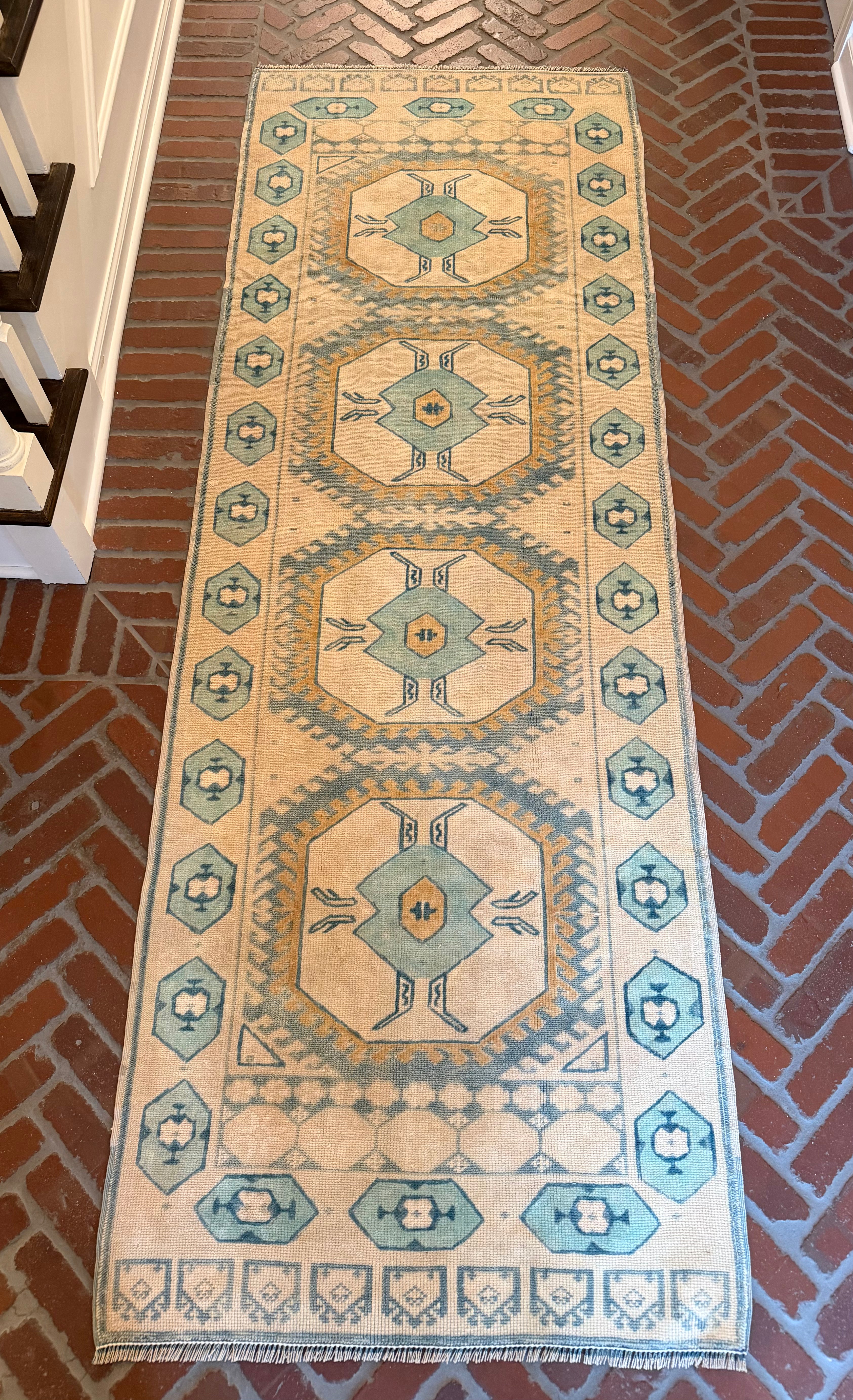 8' x 2'10"